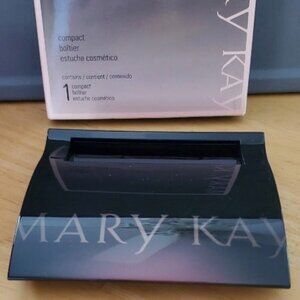 Mary Kay Magnetic Compact